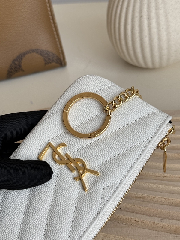 イヴサンローラン財布素材ディテール